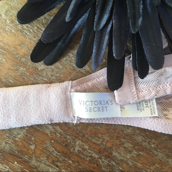 VICTORIA’S SECRET BRA 34B - Picture 3 of 4